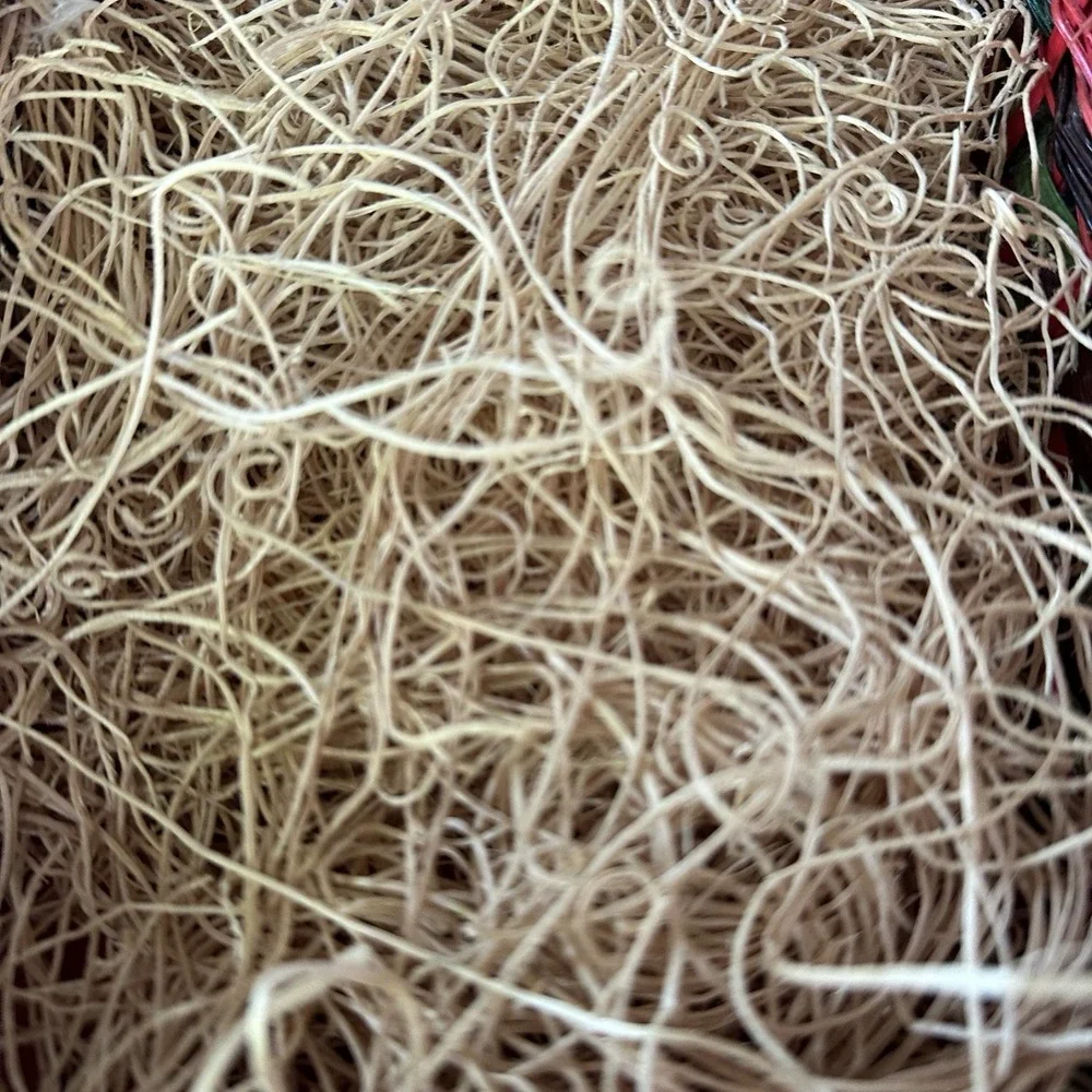 Wicker Holiday Basket Green Red with Straw Grass 12